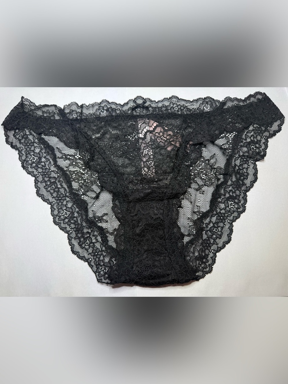 Victoria Secret Scallop Lace Cheekini Panty - Large